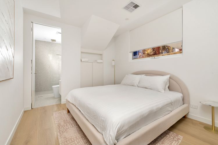 Blanca Beach House for 12, Vincentia