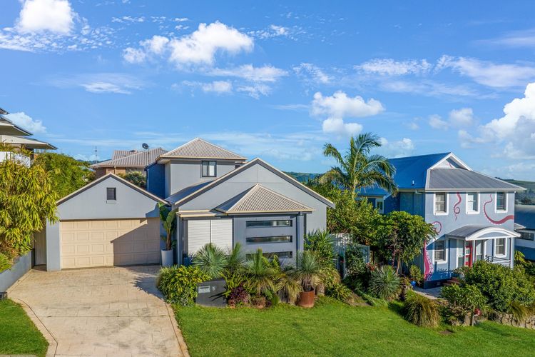 Pacific Blue, Gerringong