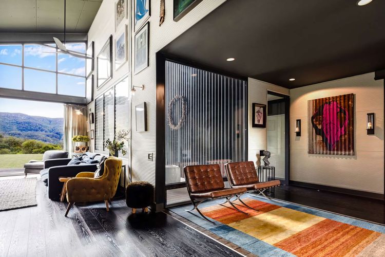 Black Star, Kangaroo Valley