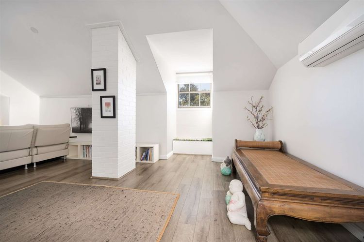 Myrtle Tree Lodge Leaves, Kangaroo Valley