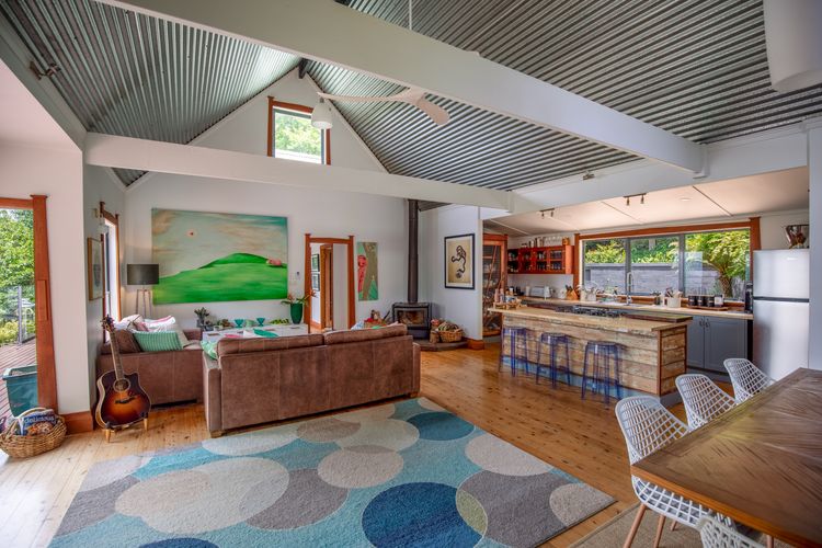 Sahali, Kangaroo Valley