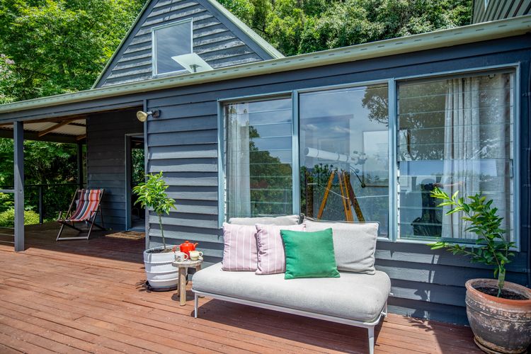 Sahali, Kangaroo Valley