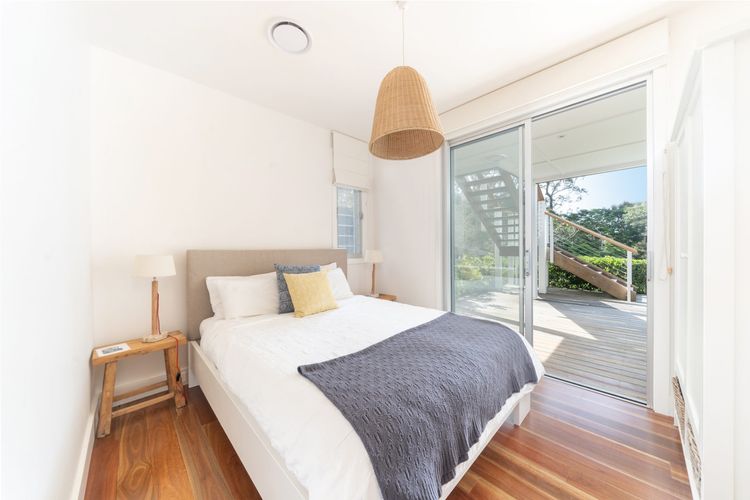 Coast at Hyams Beach