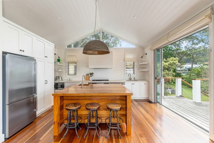 Coast at Hyams Beach