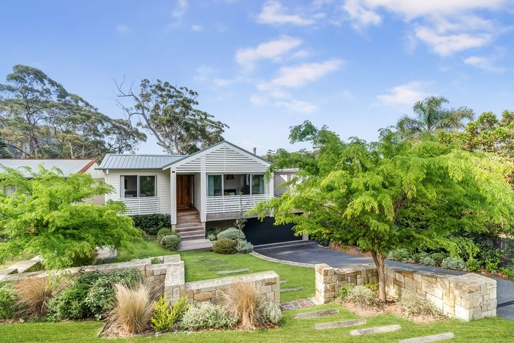 Coast at Hyams Beach