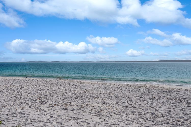 Sandpiper, Hyams Beach