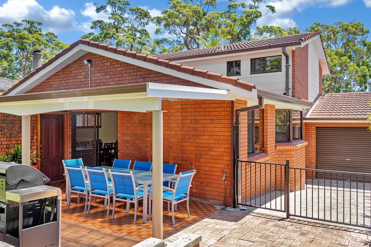 Arches by the Sea, Vincentia