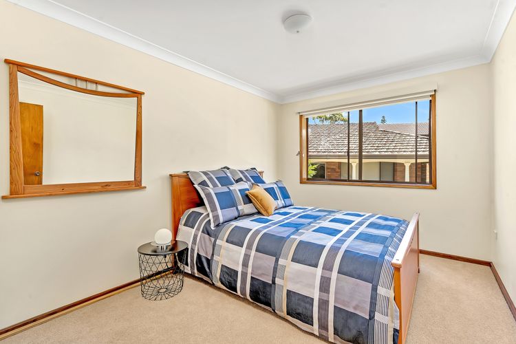 Arches by the Sea, Vincentia