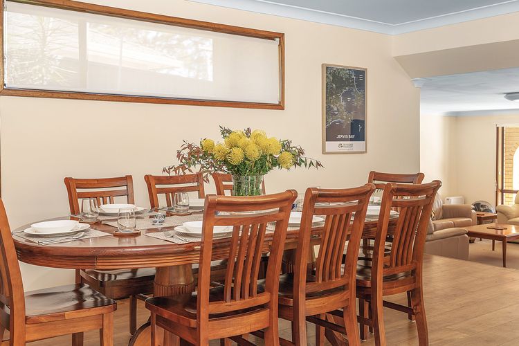 Arches by the Sea, Vincentia