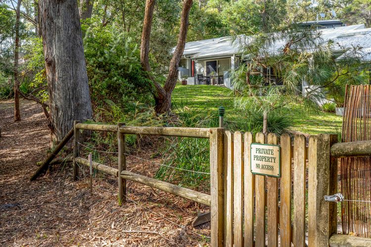 Hyams Beach Haven, Hyams Beach