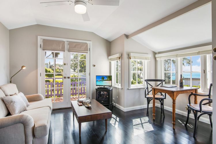 Cottage 1 – Hyams Beach Seaside Cottages