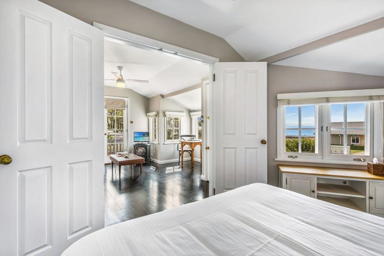 Cottage 1 – Hyams Beach Seaside Cottages