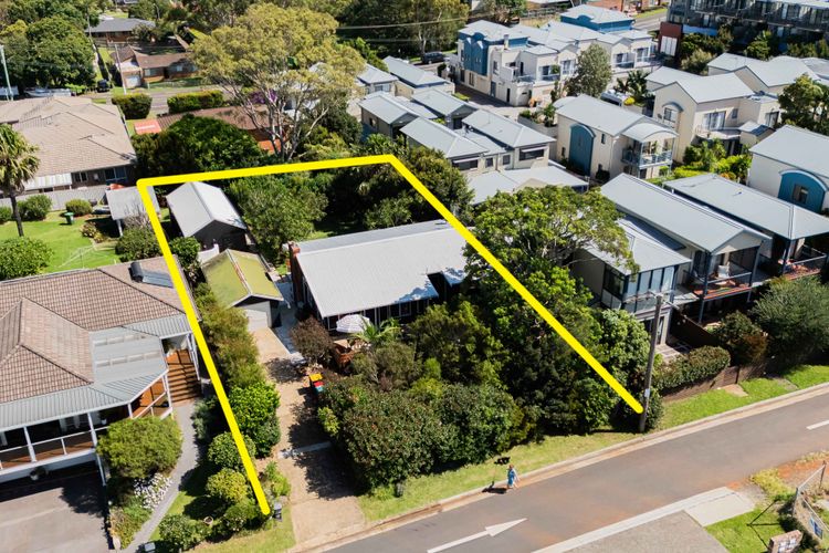 Ro-ana for 8, Gerringong