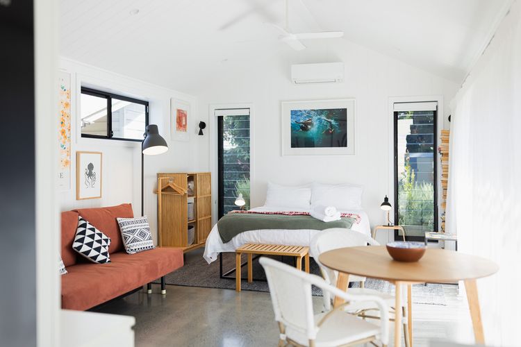 Ro-ana for 8, Gerringong