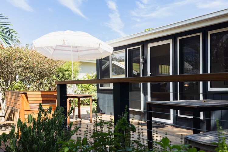 Ro-ana for 6, Gerringong