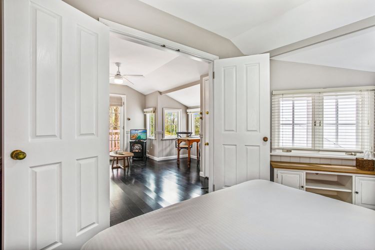 Cottage 2 – Hyams Beach Seaside Cottages