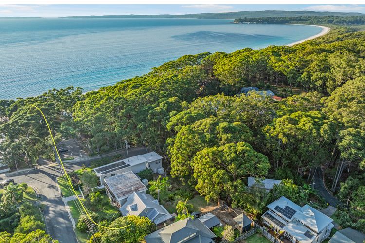 Bayside, Hyams Beach