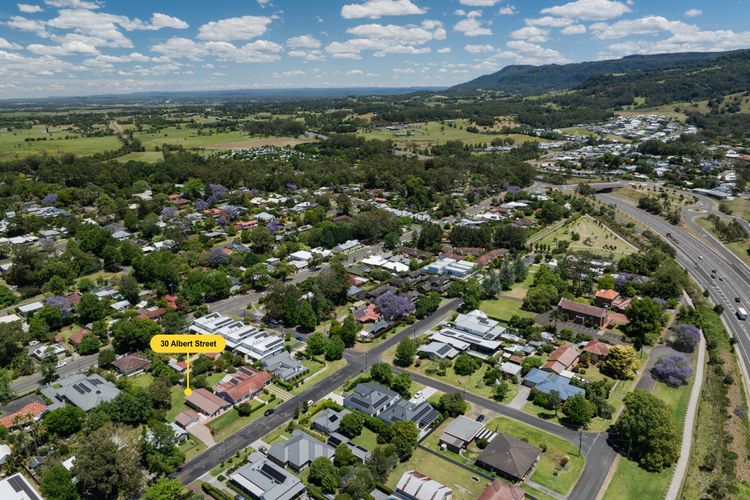 The Berry Bungalow, Berry