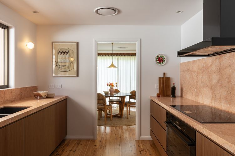 The Berry Bungalow, Berry