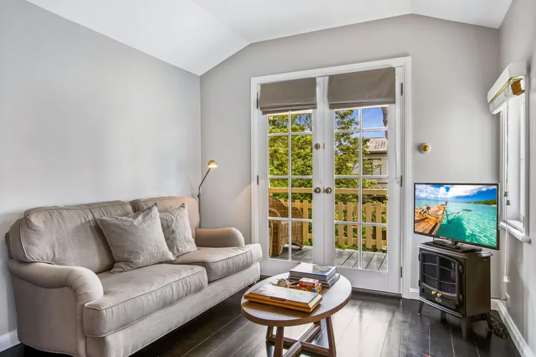 Cottage 4 – Hyams Beach Seaside Cottages