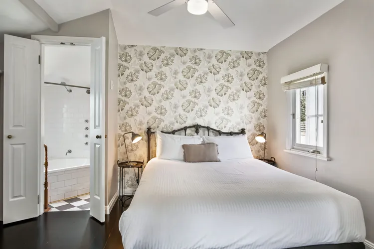 Cottage 4 – Hyams Beach Seaside Cottages