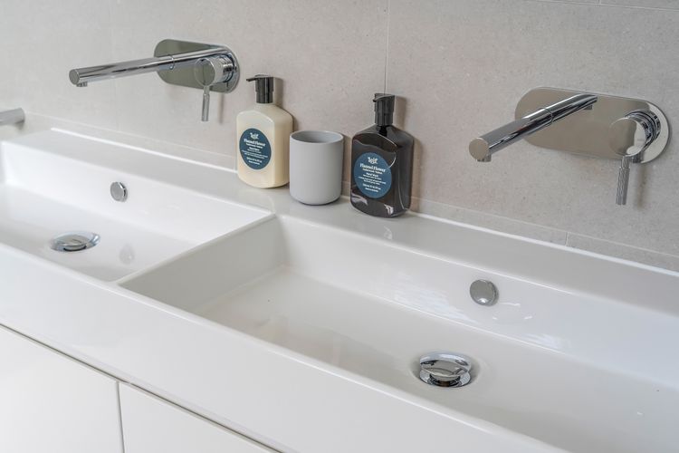 Grovebrook Cottage, Broughton