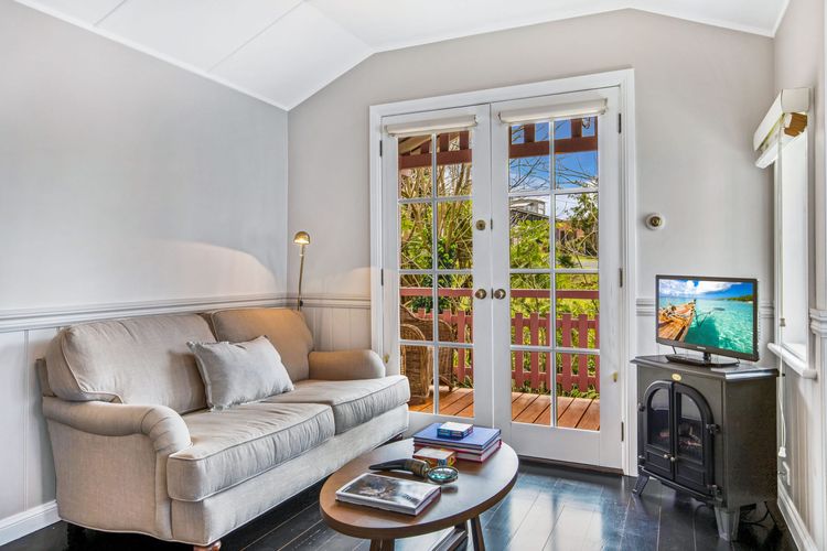 Cottage 6 – Hyams Beach Seaside Cottages