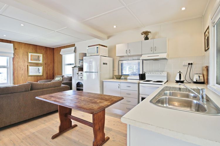 Acacia Cottage at Hyams Beach