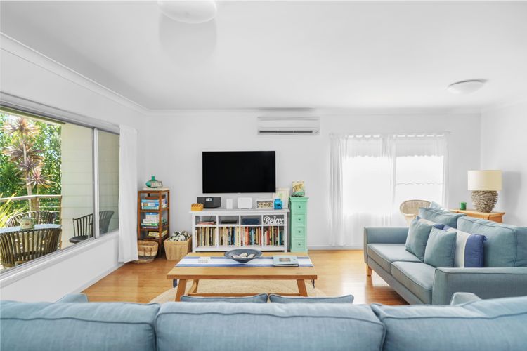 Elaine at Hyams Beach