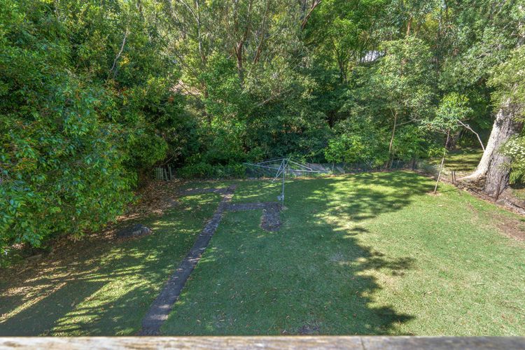 Elaine at Hyams Beach