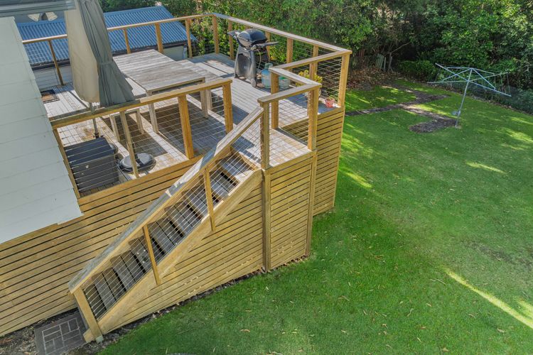 Elaine at Hyams Beach