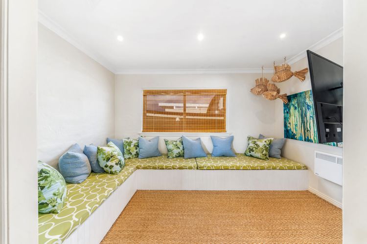 Elandra, Hyams Beach