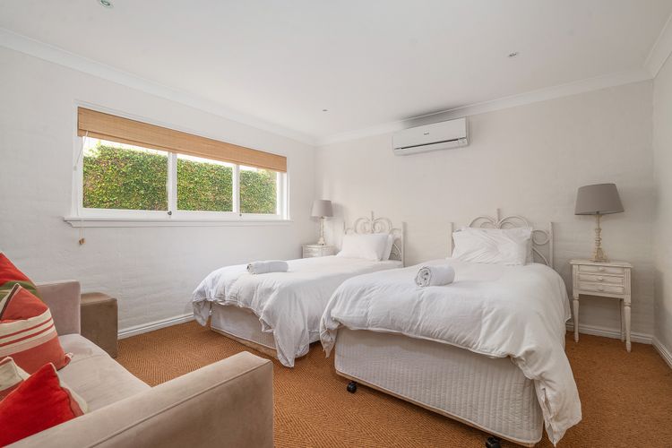 Elandra, Hyams Beach