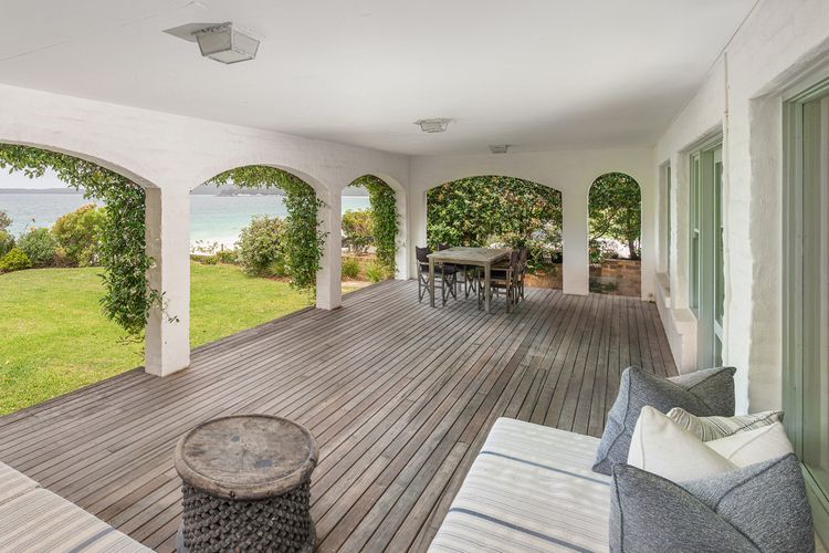 Elandra, Hyams Beach