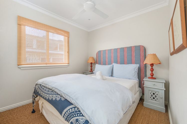 Elandra, Hyams Beach