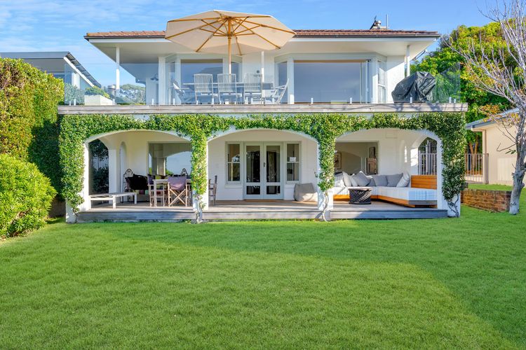 Elandra, Hyams Beach