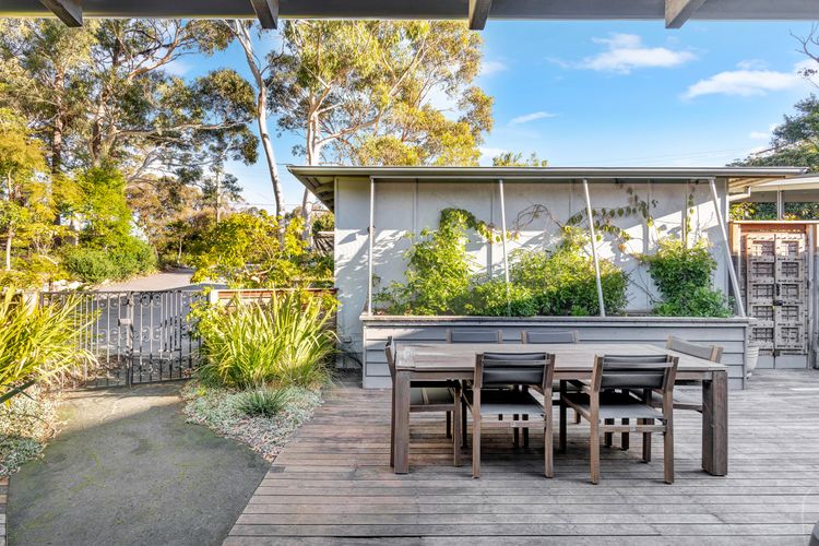 Elouera at Greenfields Beach