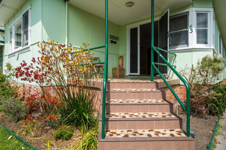 Fibro Majestic at Hyams Beach