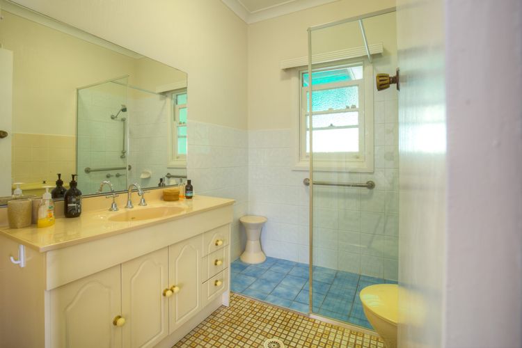 Fibro Majestic at Hyams Beach