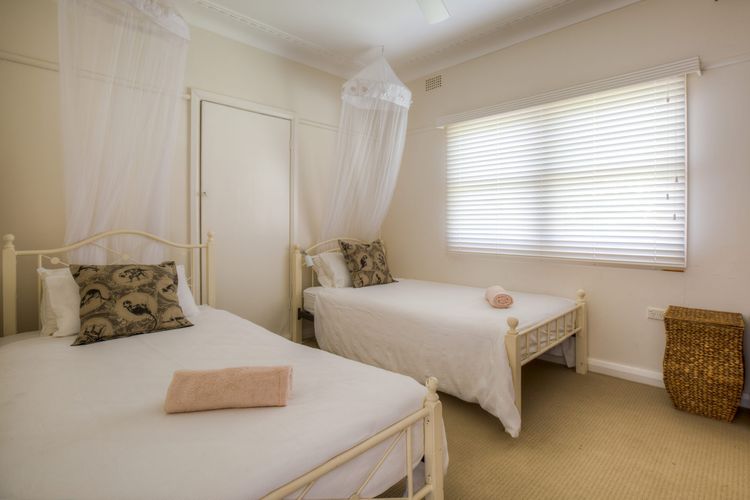 Fibro Majestic at Hyams Beach