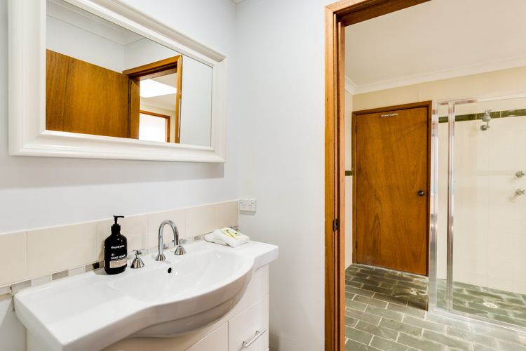 Gerroa Dreaming, Gerroa