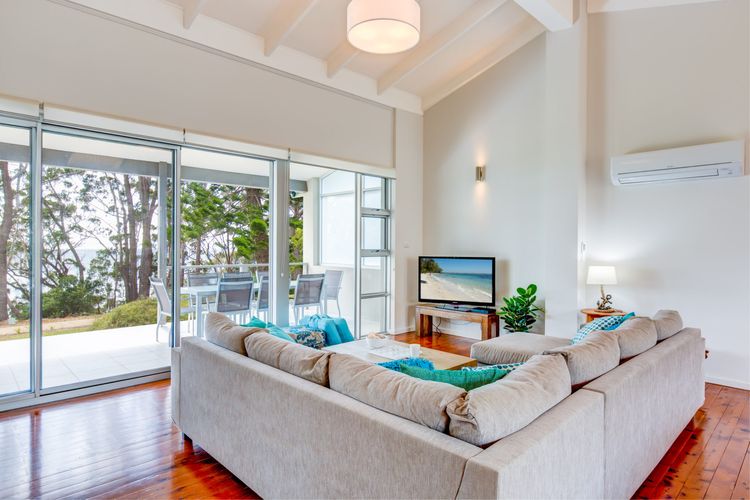 Harlequin Beach House, Vincentia