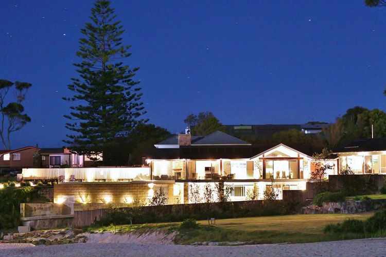 Horizons at Hyams Beach