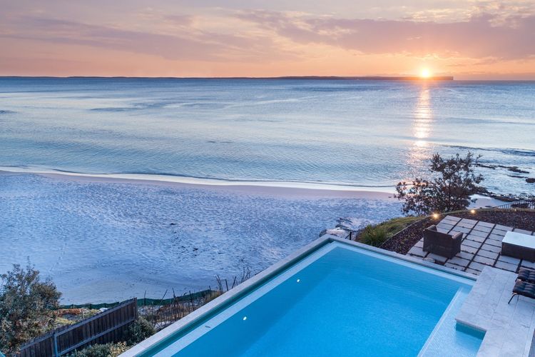 Horizons at Hyams Beach