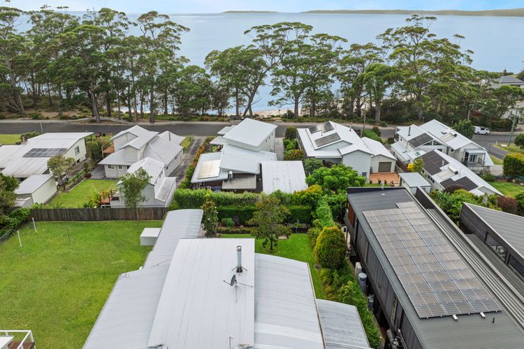 Hyams Reflections, Hyams Beach