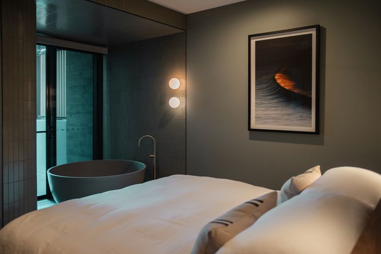 Bedroom image 1