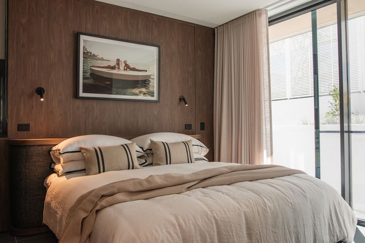 Bedroom image 4