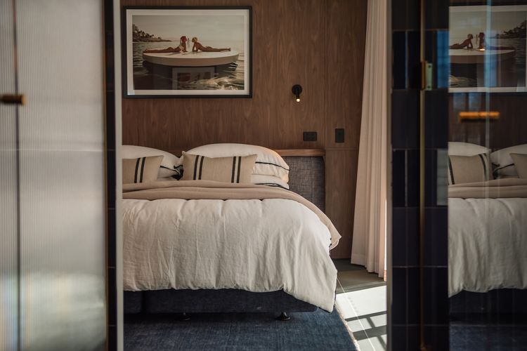 Bedroom image 2