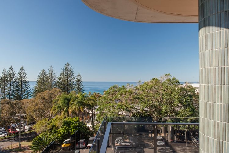 Balcony image 3