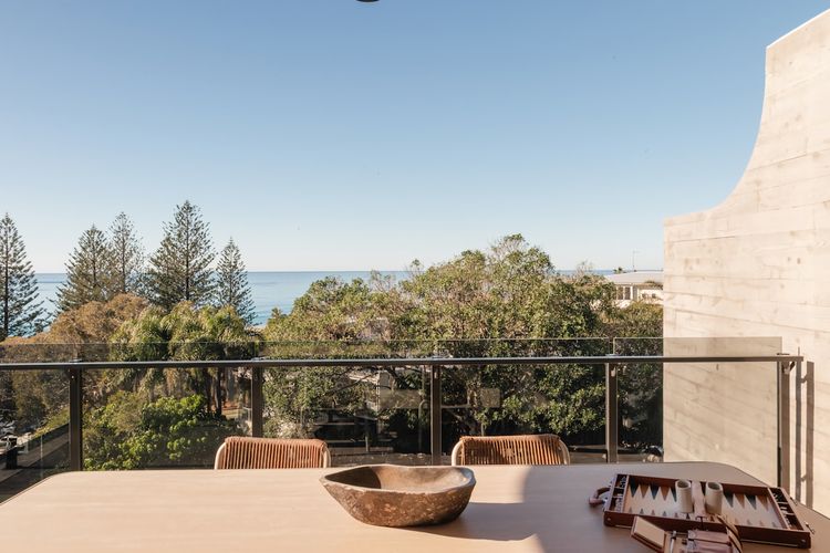Balcony image 6